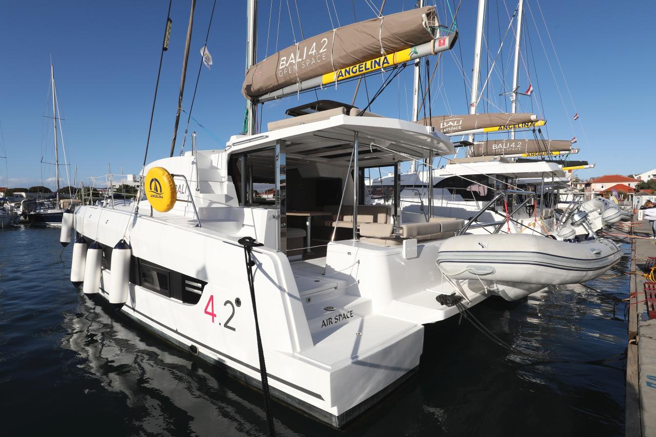 Noleggio Bali 4.2 - 4 + 1 cab. "Air Space" a Vodice | Nautilus - Slika 3