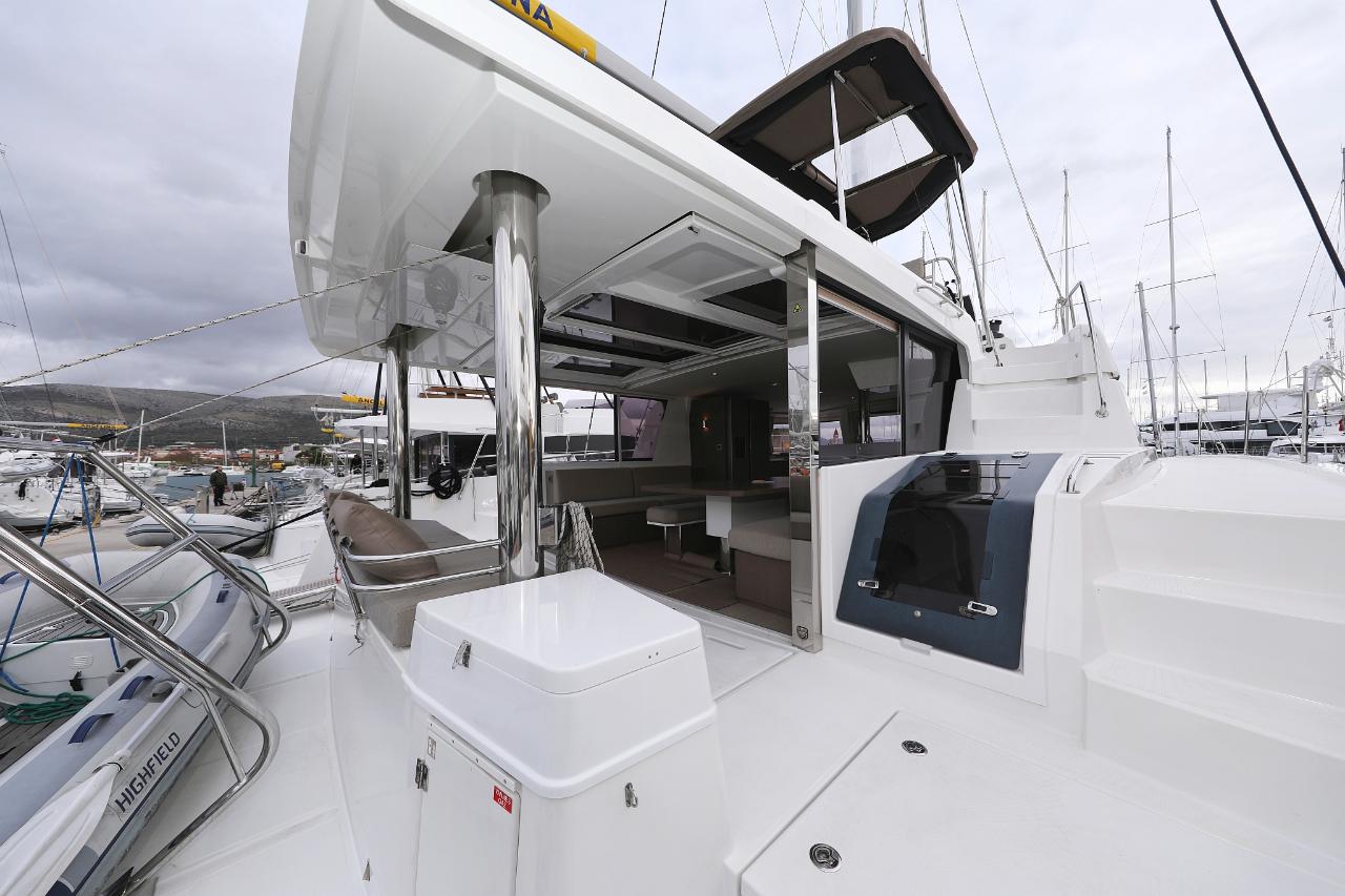 Charter Bali 4.8 - 6 + 2 cab. "Titan" in Trogir | Nautilus - Slika 2