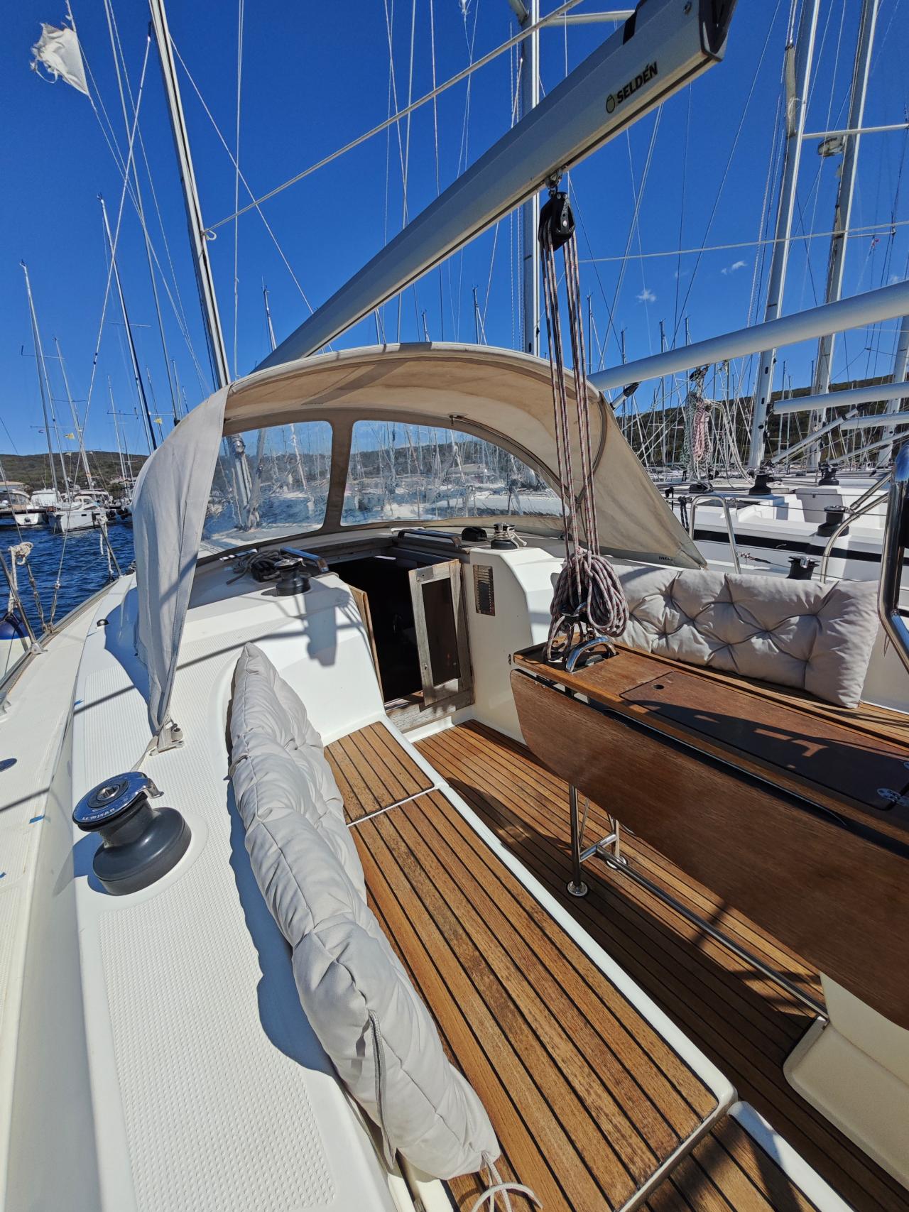 Charter Bavaria Cruiser 33 "Burin" in Punat | Nautilus - Slika 4