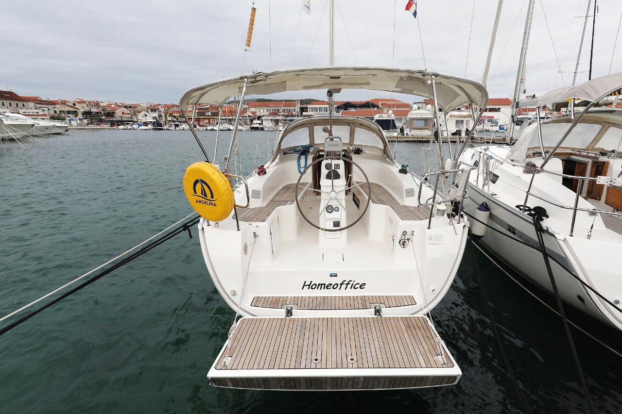 Noleggio Bavaria Cruiser 33 "Homeoffice" a Vodice | Nautilus - Slika 3