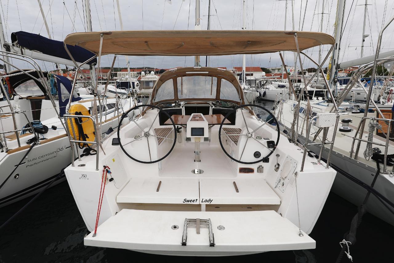 Noleggio Dufour 350 GL "Sweet Lady" a Vodice | Nautilus - Slika 3
